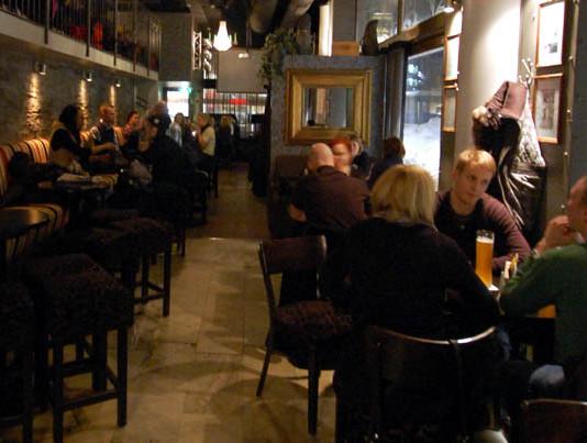 Teerenpelissä artesaanioluita ja jätti-toastia rennolla meiningillä