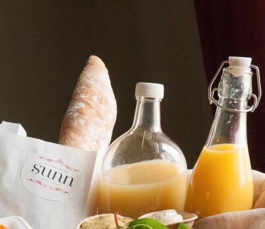 Ravintola Sunn pakkaa kesäviikonloppuisin brunssipiknik-koreja