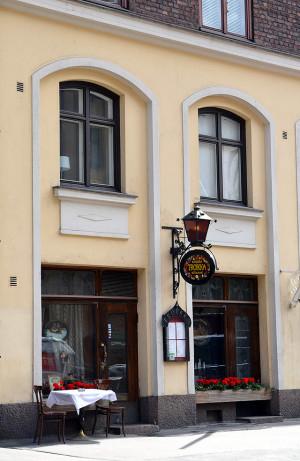 Vuodesta 1968 toiminut Troika on Töölön oma venäläisravintola.