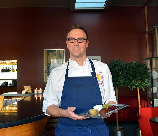 Lasipalatsilla baarimenu – nopeaa ja rentoa ruokaa baarin puolella