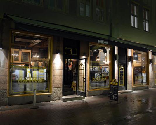 Olutravintola Black Door palasi kotiin – Iso Roballa taas