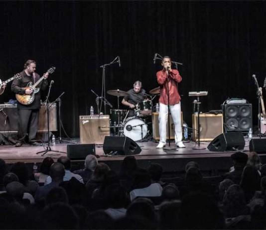 Ghettoblues’n’billy: Aki Kumar & Rockin’ Johnny Burgin lauantaina Juttutuvassa