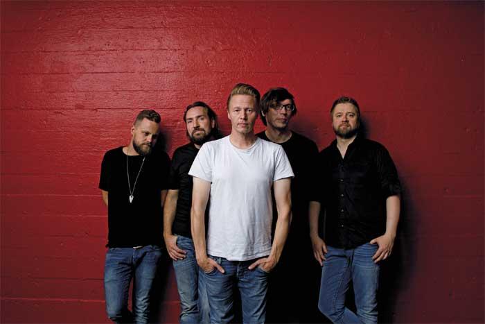 TI 15.12. | Egotrippi 10-albumi kiertueella Virgin Oilissa