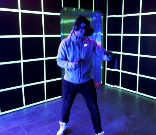 Virtuaalipelihuoneessa pakenet todellisuudesta uudella tavalla