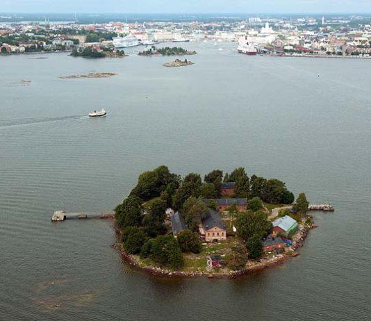 Hirsisauna Lonnan saareen Lonnan saari: Valokuvaaja: Suomen Ilmakuva Oy