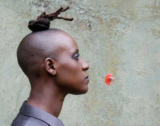 TI 30.8. | Kongolainen Gasandji ja eteläafrikkalainen Nomfusi Huvilateltassa