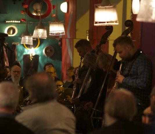 Favelan tiistaijazzit: Mikko Innasen jazzklubi keväällä 2026