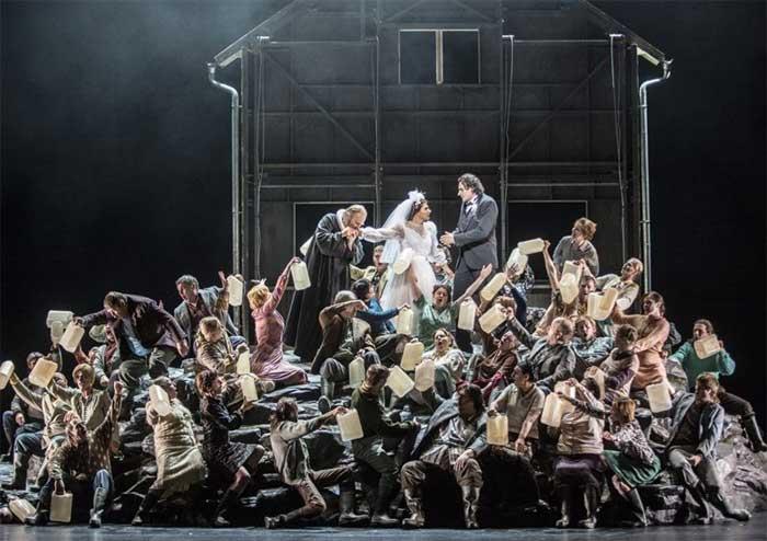 Karunkaunis Lady Macbeth ensi kertaa Kansallisoopperassa