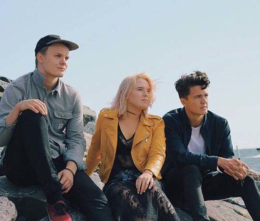 Younghearted (LOPPUUNMYYTY) Younghearted-yhtyeen keikat Helsingissä