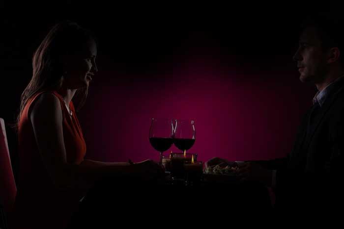 KE 14.3. | Sokkotreffit pimeässä