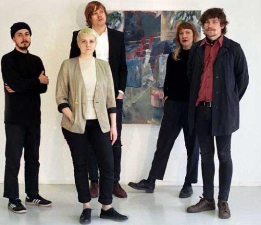 PE 25.9. | Kynnet Bar Loosessa –sinkkujulkkarit