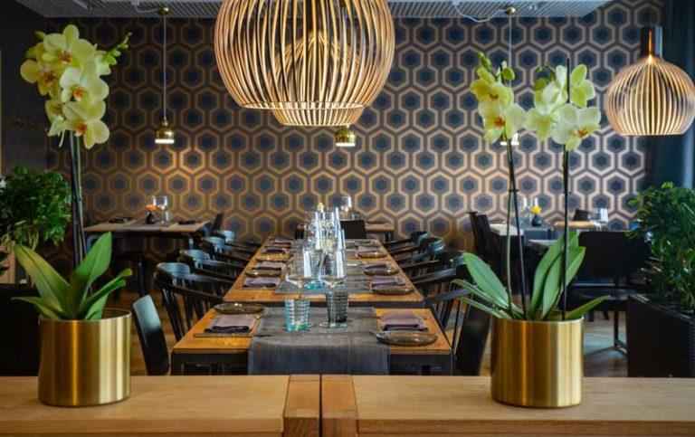 TO 6.12. | Itsenäisyyspäivän illallinen: Suomen luonnonantimia & trubaduuri Morozov