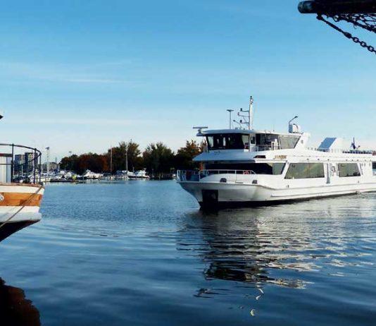 M/S Helsinki saaristoristeilyaluksen ominaisuudet tekevät risteilykokemuksesta miellyttävän