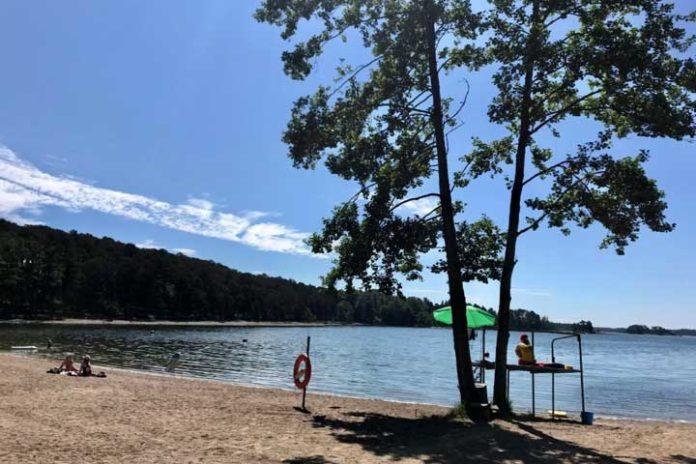 Ison Kallahden uimaranta