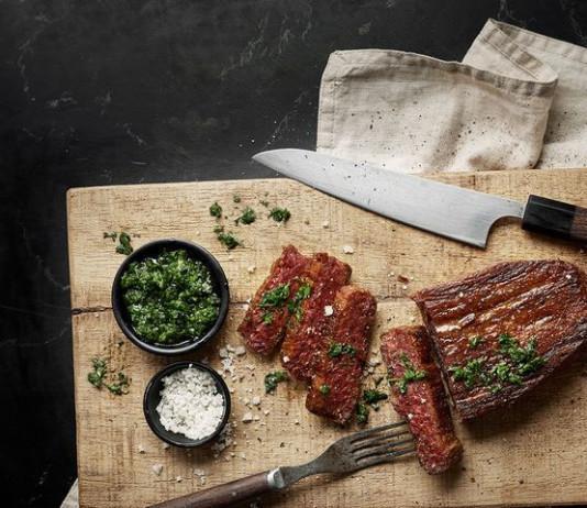 3D-printattu pihvi Helsingissä ensimmäisenä ravintola Emossa 3D-printattua “lihaa” Helsingissä