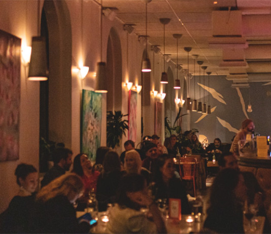 Tenho Restobarin SunJazz & Helsinki Flamenco Jazz -klubit Tenho Restobar keikat. Kuvaaja: Tanja Ryhänen