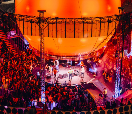 Flow Festivalin Balloon 360° -lavan keikat 2023 Flow Festivalin Balloon 360° -lavan keikatFlow Festival / KopterCam & Petri Anttila