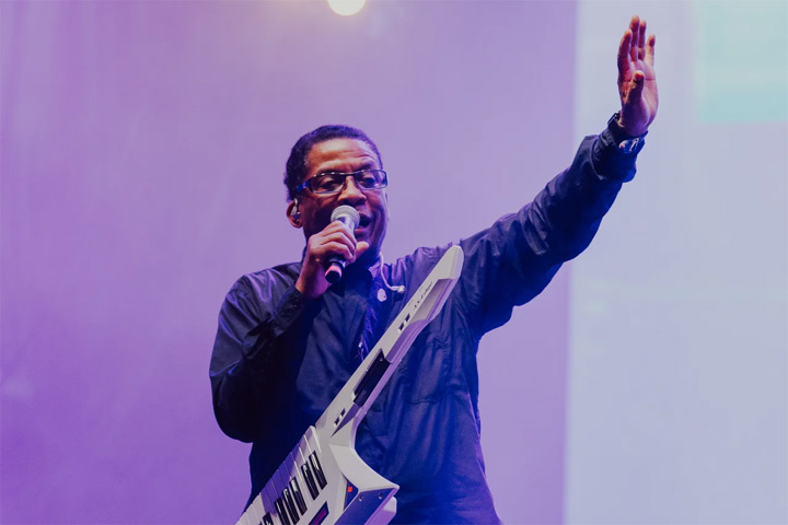 [TI 25.7.] Moninkertainen Grammy-voittaja Herbie Hancock Allas Liven esiintyjänä