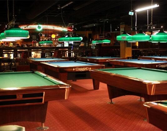Biljardiravintolat Tampereella: Kaupungin biljardipaikat ja biljardisalit esittäytyvät