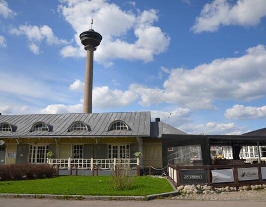 Kesäravintolat: Ravintola Kaisla paistattelee sataman auringossa jo viidettä kesää Kaisla ravintola Tampereella lähellä Särkänniemi