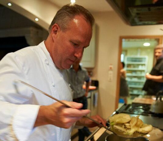 Huippukokki Antti Vahtera valtaa Myllärien keittiön 10.-13.9.