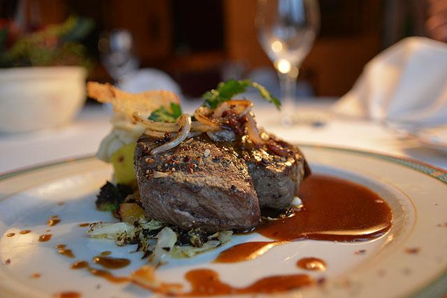 Finlaysonin Palatsin kausimenulla riista-ajan aromikasta villiruokaa