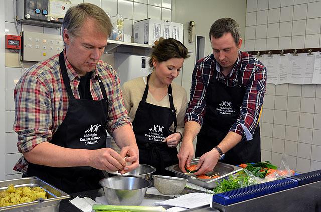 Arto Rastaan vetämiä kokkailukursseja Villa Hakkarissa