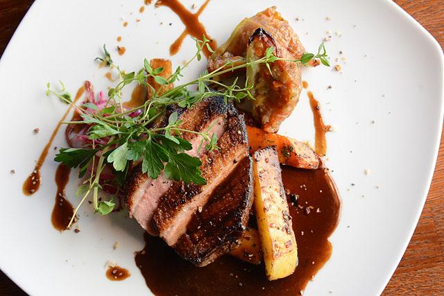 Kotimaisia raaka-aineita Astorin kausimenulla ja ruokalistalla