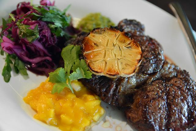 Miamissa maistuu syvä etelä – keittiössä hehkuvat hiilet