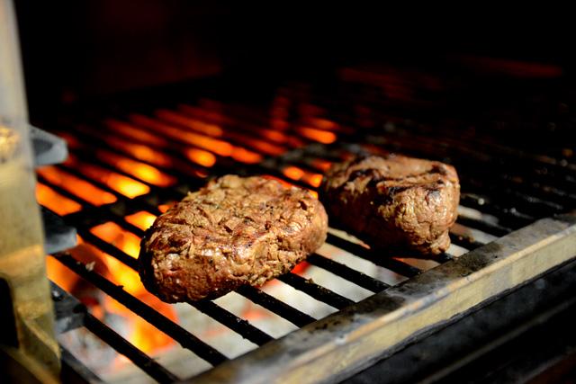 Tornin Paja Bar ja Grill It! rokkaavat ja kokkaavat