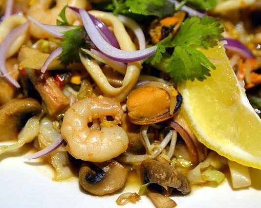 Purebite kokkaa wokit Alihankkijoille 10 euron messuhintaan