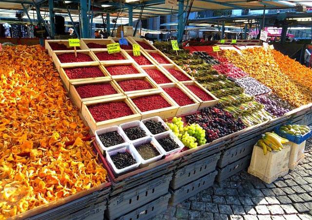 Metsäisten raaka-aineiden yltäkylläisyys häkellytti kalifornialaisen Aregala-kokin