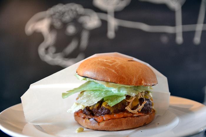 Huber hirnahtaa – Hevosburgeria ja ilmakuivauksen iloja