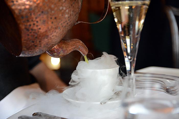 Tiiliholvi tuo meren lautasille ja huippusamppanjat laseihin 4.-16.5.2015