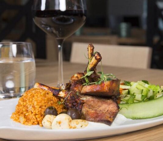 Turkkilaisten makujen Malabadi-ravintola Tampereen Tammelassa