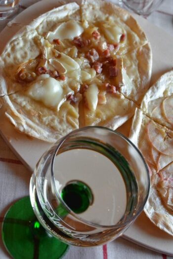 wistub alsace tarte flambee sali viini kohokohdat