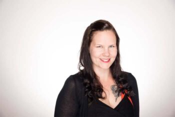 Sangria stand up -klubi: Janne Halme, Johanna Tohni, Arimo Mustonen, Jyrki Kaarila, Emmi Juhala, Antti Lautamäki, Teija Torkkala