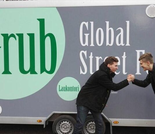 Grub-ruokavaunu toi aasialaiset bánh mì -leivät Laukontorille