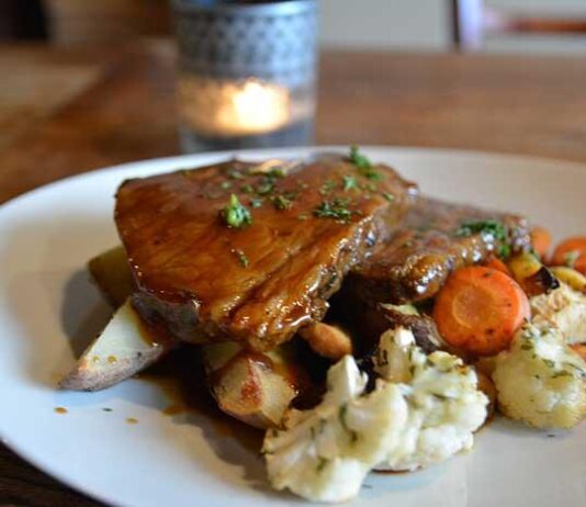 SU 22.4. | Brittiläinen Sunday Roast Gastropub Kalevassa