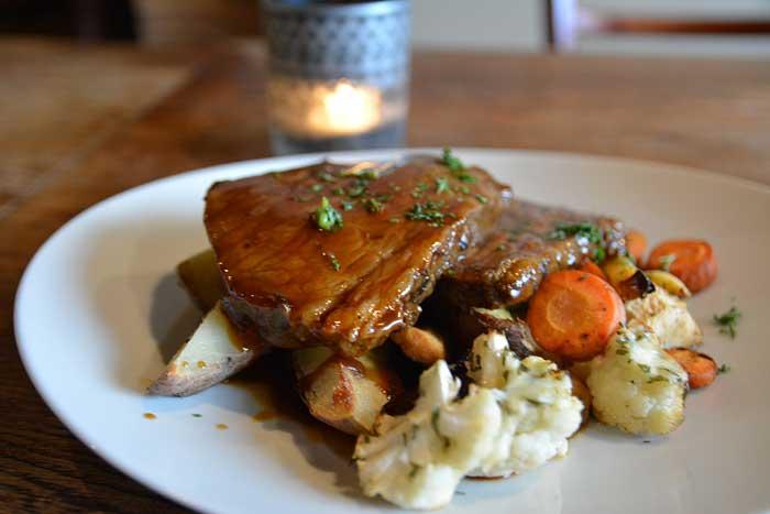 SU 22.4. | Brittiläinen Sunday Roast Gastropub Kalevassa