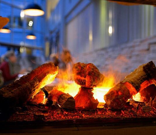 Pikkujoulujuhlintaa Lapland Hotel Tampereen Lappi-tunnelmassa