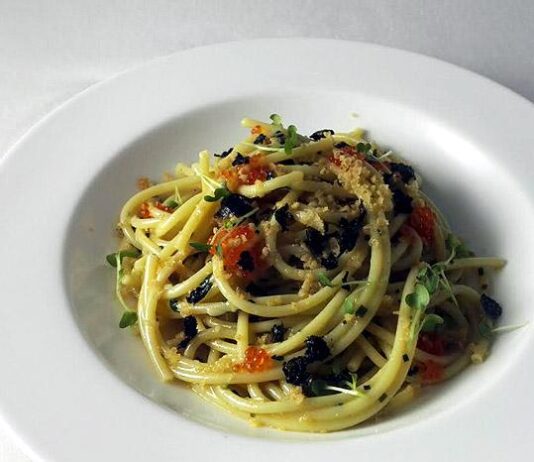 Piemontessa kauden huippuraaka-ainetta madetta kekseliään bottargan muodossa