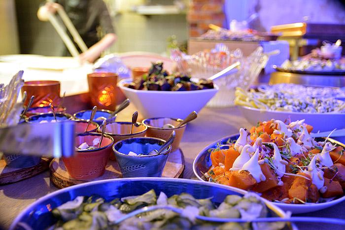 Dining 26 kokkaa välimerellisen joululounaan