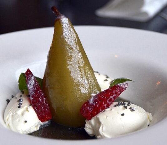 Sasorin listalla pomppii peura ja laulaa lakritsi