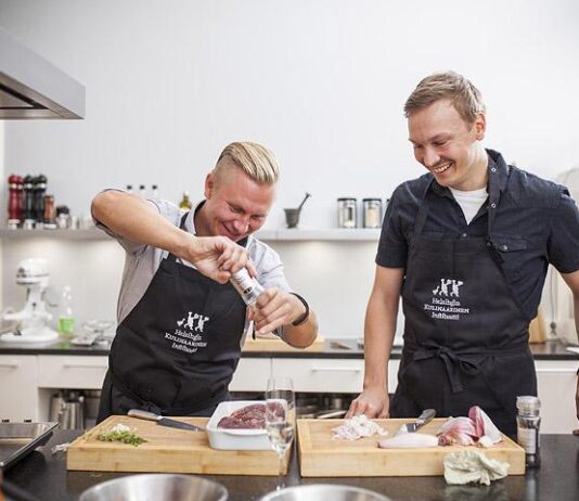 Suursuosittu kastikekurssi Villa Hakkarissa 5.5.2017