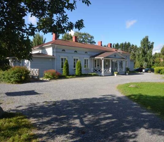 Ravintola Villa Hakkari: isänpäivä, äitienpäivä, vappubrunssi, häät, hautajaiset, Kokkauskurssit, Juhlat, Pikkujoulut