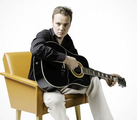 Villa Silvan kesän perjantailivet: Colin Hartley