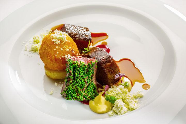 Tiiliholvissa voi lounastaa nyt myös lyhyesti – Piipahda yhden annoksen laatulounaalle