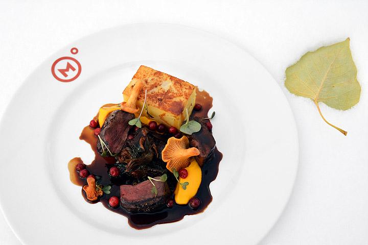 Masuuni tuo talkkunaa ja poroa pöytään