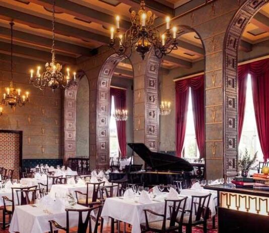 SU 31.12. | Grand Hotel Tammerin uusivuosi katettuna